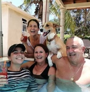 Meet your Posher, Laura